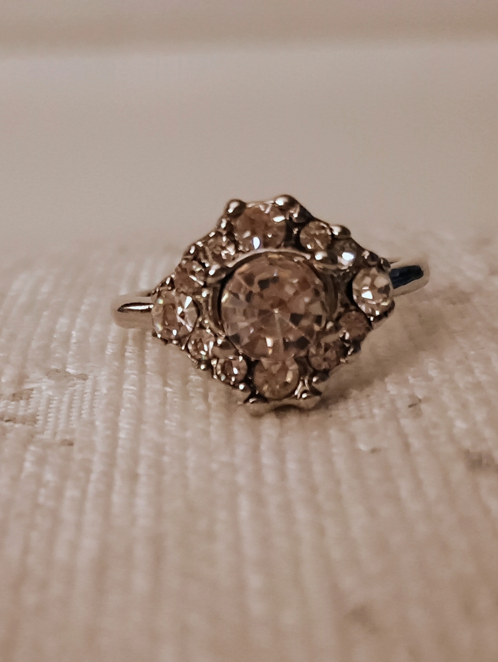 PRICE FIRM NWOT Silver Halo Cut Faux Engagement Ring, Size 9